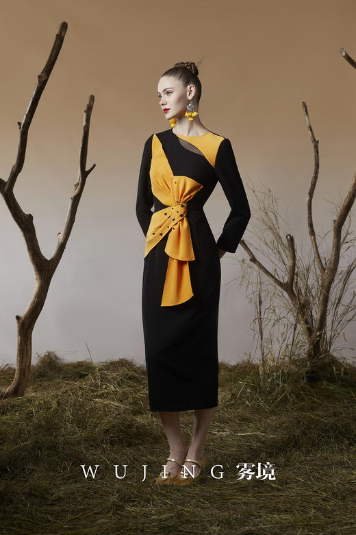 3203040 落日榕金 进口亮丝柏菲呢连衣裙 雾境 商品图2