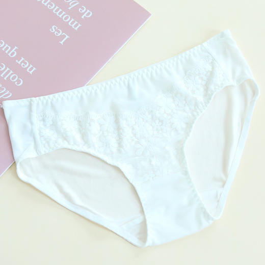 TG-TG01S141夏季女真丝中腰内裤 蕾丝性感纯桑蚕丝三角裤短裤透气舒适 商品图6