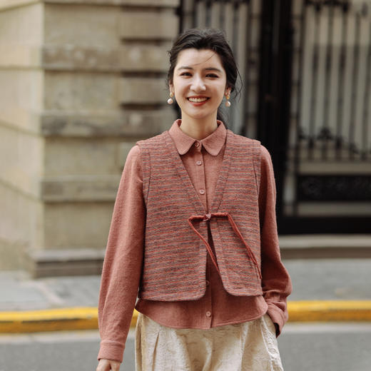 绽放719朵/宽松精致复古新中式盘扣花色V领粽子扣袢羊毛马甲 商品图0