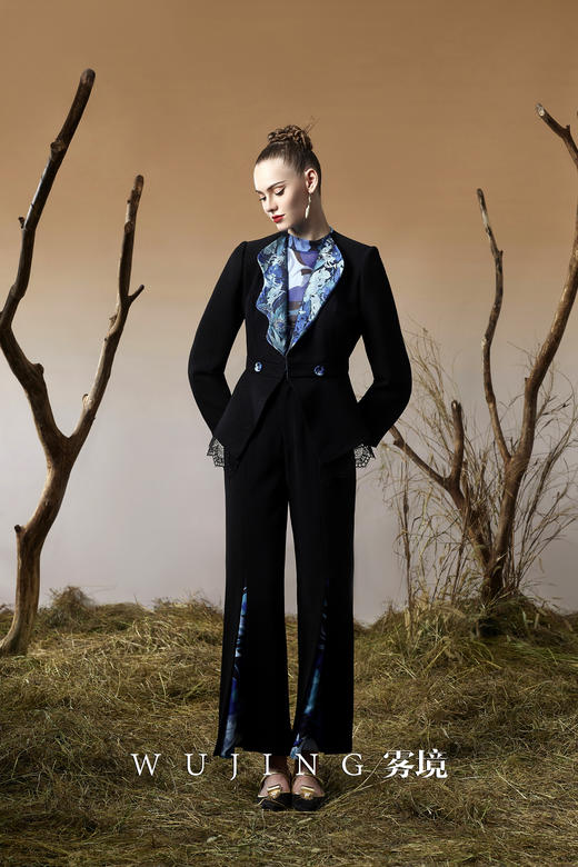 3203060 珠光蓝樱 水晶双重斜纹混织料，油画提花西装 雾境 商品图5