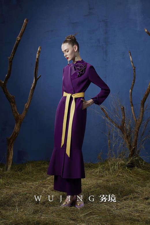 3203036 暮染拂紫 进口亮丝斜纹大衣 雾境 商品图4