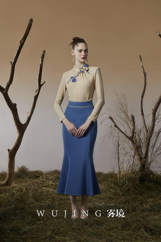 3203029 青蓝冰水 超柔进口亮丝针织上衣 雾境 商品图5