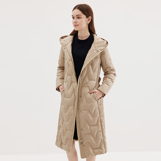 EITIE爱特爱冬季新款女装修身显瘦长款连帽保暖羽绒服7211908 商品图10