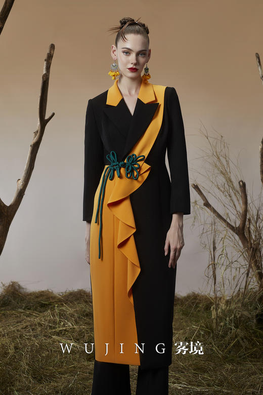 3203043 落日榕金 进口亮丝柏菲呢大衣 雾境 商品图0