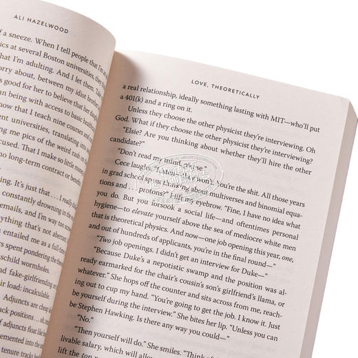 【中商原版】理论上的爱 爱情假说作者新书  Love Theoretically 英文原版 Ali Hazelwood 爱情都市流行小说 商品图2