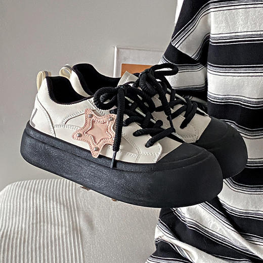 「两款配色！星星板鞋」2023秋季新款星星板鞋 学生休闲韩版松糕鞋丑萌面包鞋女 商品图2