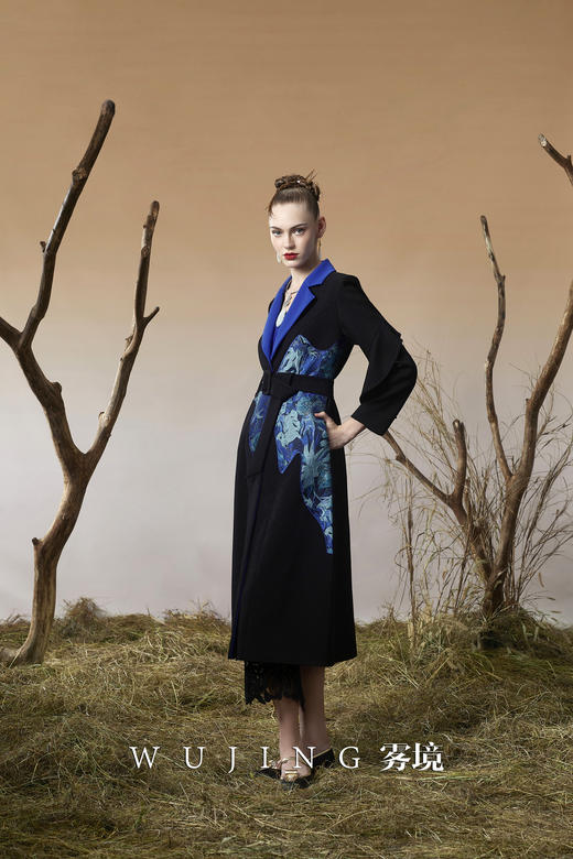 3203054 珠光蓝樱 水晶双重斜纹混织料，油画提花外套 雾境 商品图2