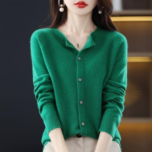 2023秋季新款圆领一线成衣羊毛开衫女宽松无缝羊毛针织外套女毛衣 商品图1