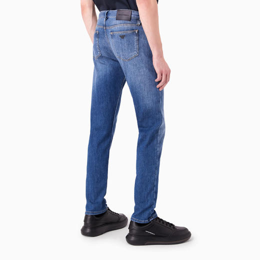 EMPORIO ARMANI 阿玛尼 男士 J75 修身水洗弹力休闲牛仔裤 蓝色 6R1J75 1D09Z 0942 商品图2