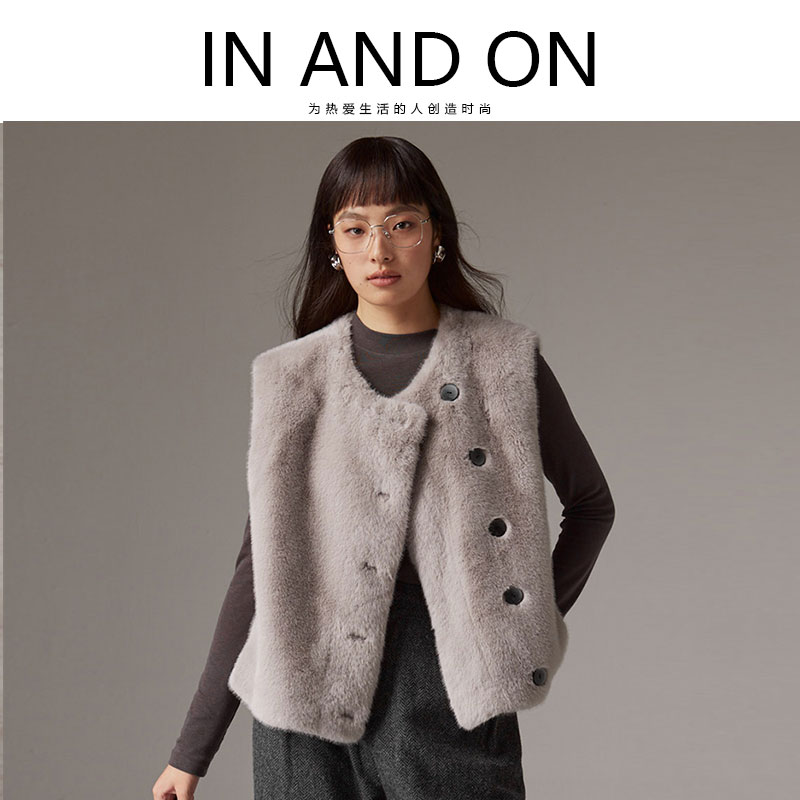INANDON 百搭神器 金貂绒皮毛一体圆领马甲 53661