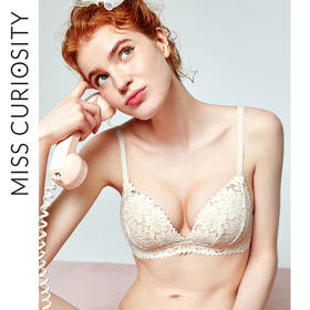 好奇蜜斯内衣女小胸聚拢无钢圈文胸调整型收副乳性感法式蕾丝套装露西