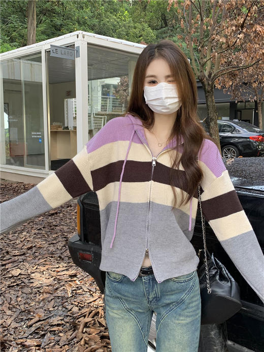 【韩系时尚！连帽新款撞色韩系针织衫】女秋装修身条纹双拉链拼色长袖上衣小外套，修身剪裁，展现曲线。双拉链，别致设计。。 商品图1