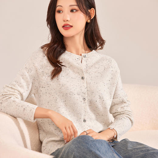 秋冬宽松大码针织开衫，无缝一体点子纱100纯羊毛衫女圆领毛衣外套CC-5831 商品图6