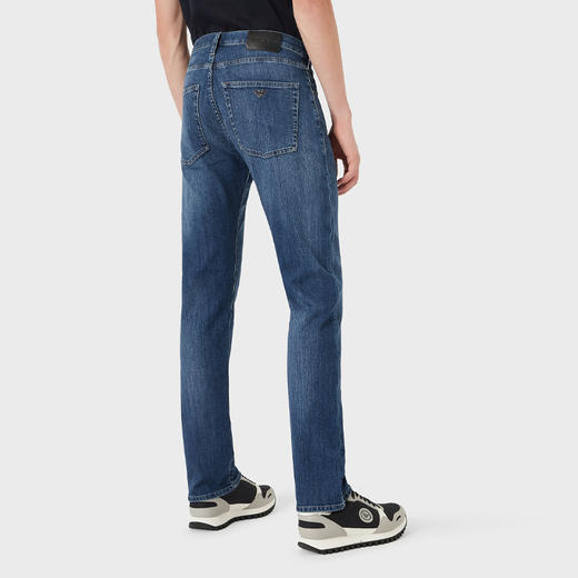 EMPORIO ARMANI 阿玛尼 男士 J45 常规版型混色斜纹舒适休闲牛仔裤 蓝色 8N1J45 1D5QZ 0942 商品图1