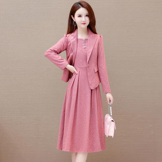 QYM-YX-MZ555-Y,两件套连衣裙粉色西装短款外套中长款百褶A字裙秋季套装裙 商品图0