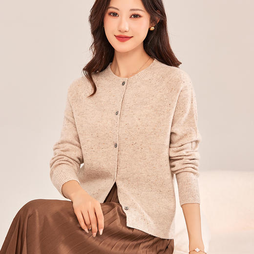 秋冬宽松大码针织开衫，无缝一体点子纱100纯羊毛衫女圆领毛衣外套CC-5831 商品图3