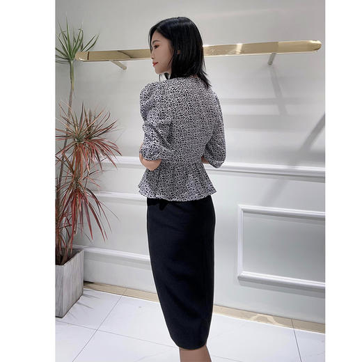 EIIR司歌修身泡泡袖V领扣扭衬衫端庄气质上衣ET881350 商品图5