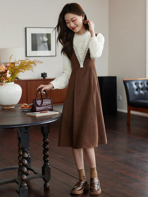 【专属特价】熙世界高级感法式蕾丝长袖拼接抓绒加厚假两件连衣裙女2025秋冬季 商品图4