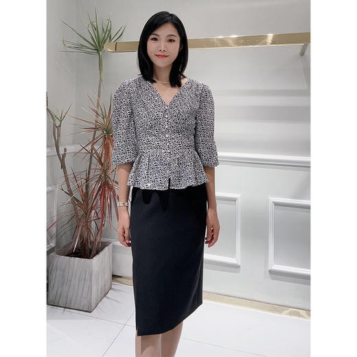 EIIR司歌修身泡泡袖V领扣扭衬衫端庄气质上衣ET881350 商品图4