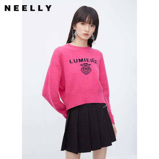 NEELLY纳俪商场同款高腰毛衣女冬季时尚洋气字母刺绣多巴胺短上衣N23102A01044 商品图0