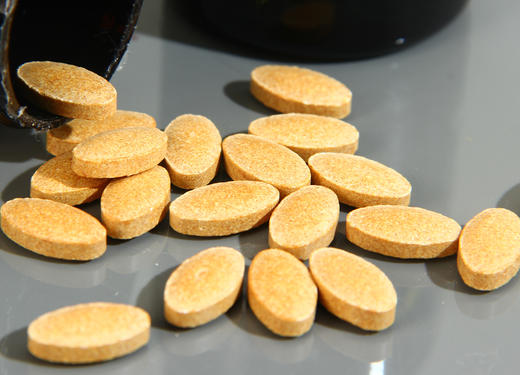 【蓝十字】优氏特膳 牛初乳VC接骨木营养片 商品图5