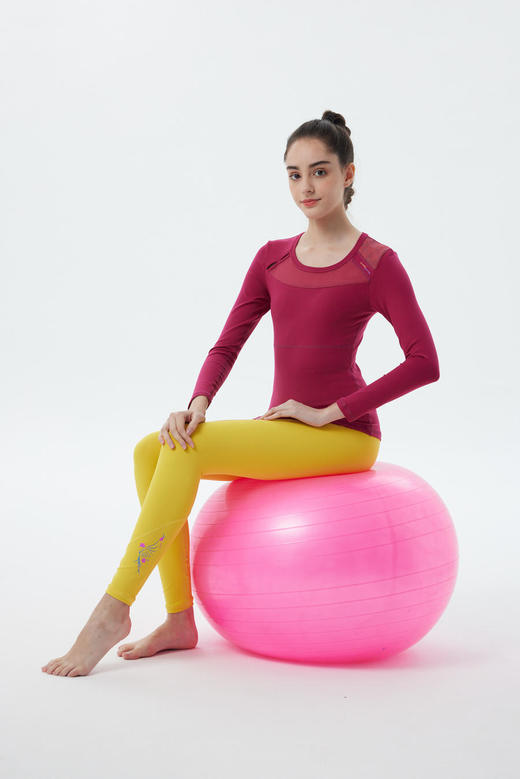 2023秋冬运动沐琇瑜伽上衣 商品图0