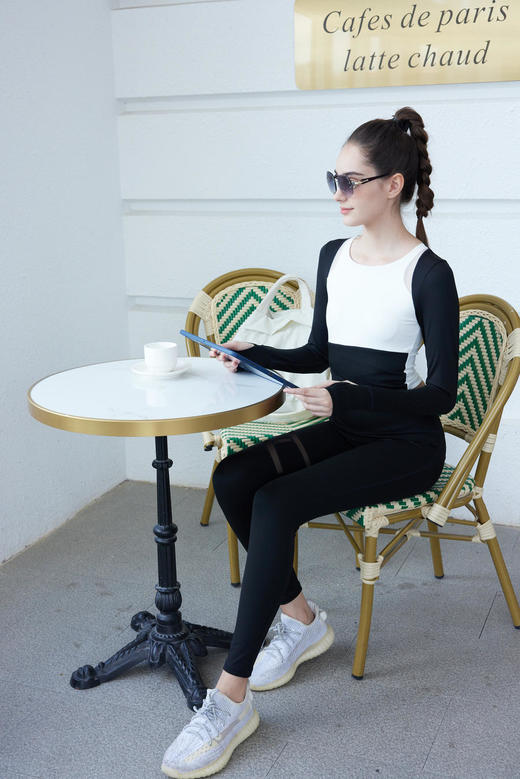 2023秋冬运动简忆瑜伽上衣 商品图2