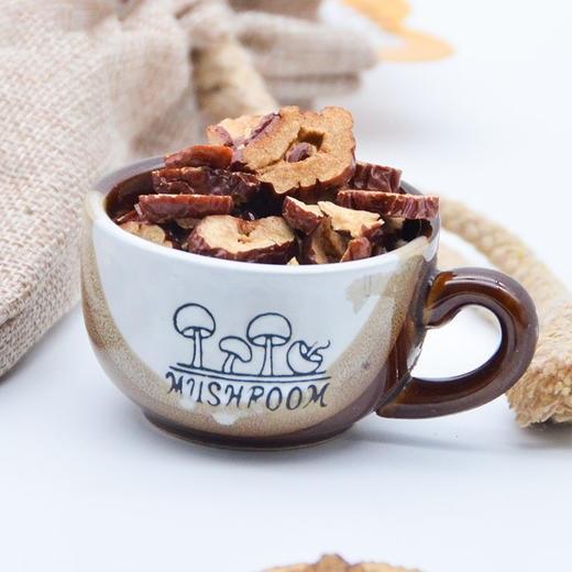 【疆果果】新疆特产 南疆印象礼盒A款: 新梅干150g*1 红枣脆片128g*1 玫瑰香葡萄干260g*1 益生菌每日坚果175g*1 枣夹核桃280g*1 开心果190g*1 藤椒味核桃仁45g*3 商品图2