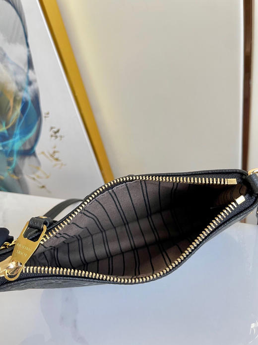 秋冬特惠💰780 原单LV M80349黑 尺寸：19×11.5×3cm EASY POUCH 链条斜挎包 商品图7