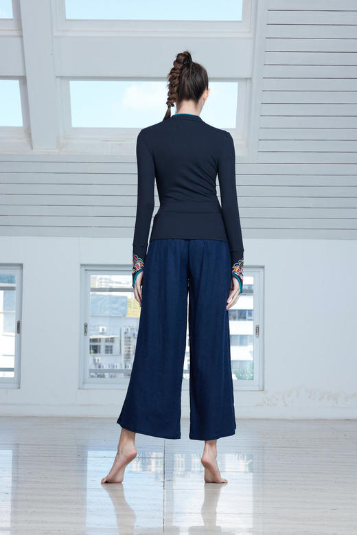 2023秋冬禅修天暮瑜伽上衣 商品图1