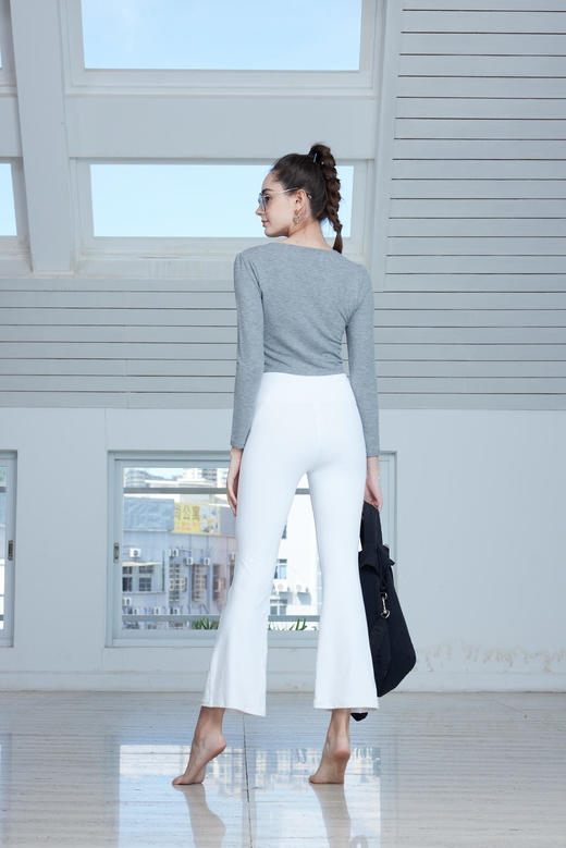 2023秋冬运动运动景妍瑜伽上衣 商品图5