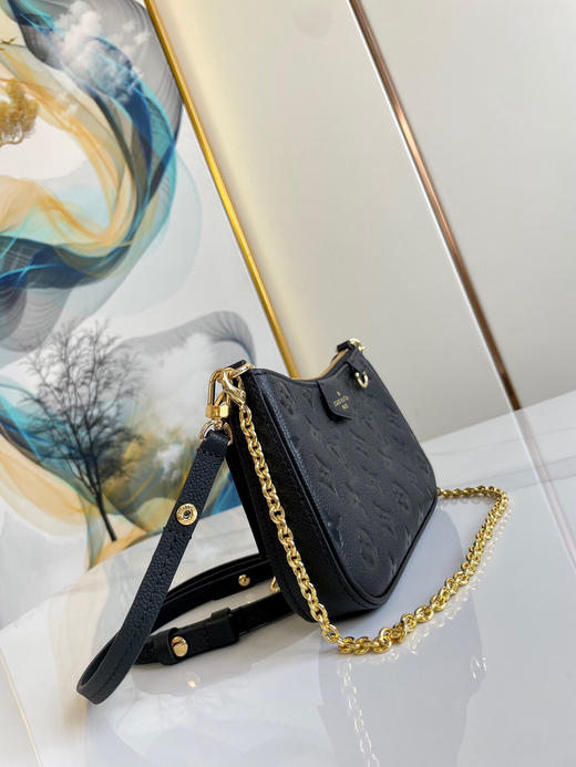 秋冬特惠💰780 原单LV M80349黑 尺寸：19×11.5×3cm EASY POUCH 链条斜挎包 商品图4