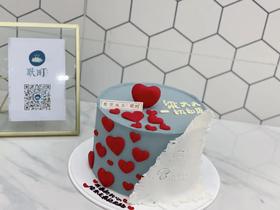 古典复古灰色爱心蛋糕
