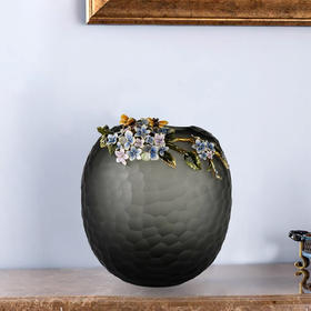 5F隆昌瓷器春光福蝶花瓶（小）