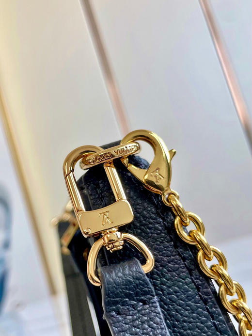 秋冬特惠💰780 原单LV M80349黑 尺寸：19×11.5×3cm EASY POUCH 链条斜挎包 商品图6