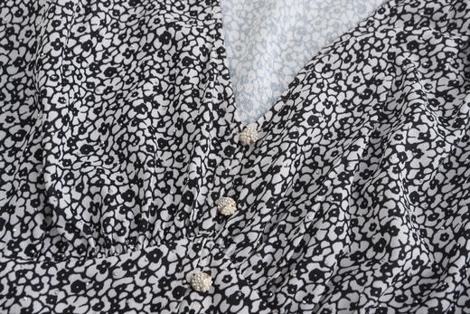 EIIR司歌修身泡泡袖V领扣扭衬衫端庄气质上衣ET881350 商品图1