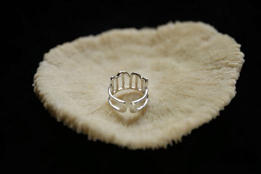 CHEZ BOQUE 冬日童话系列原创手工925银抽象造型戒指《空王冠》 商品图3