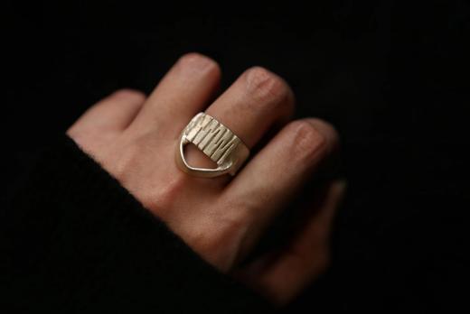 CHEZ BOQUE 冬日童话系列原创手工925银抽象造型戒指《骑士》 商品图4