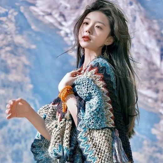 PG-KG001 云南丽江旅游外搭针织披肩民族风复古斗篷披风流苏围巾度假穿搭 商品图2