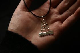 CHEZ BOQUE 冬日童话系列原创手工925银抽象造型吊坠《火箭》