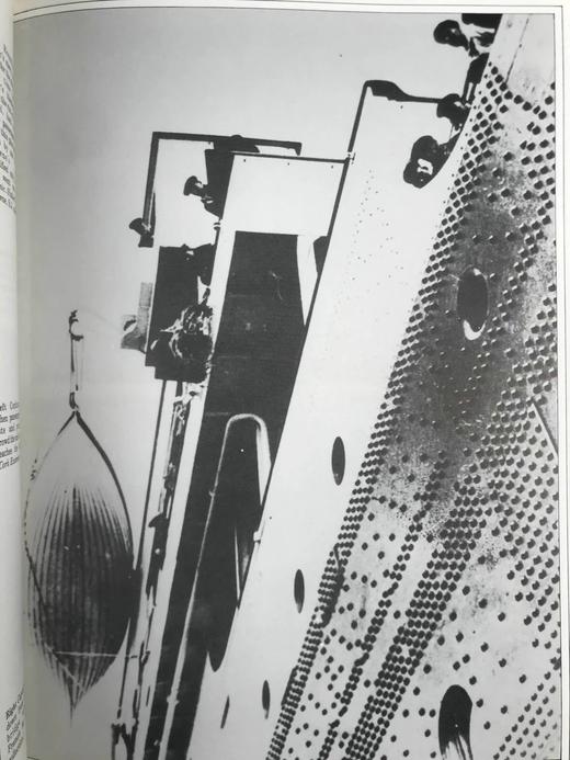 泰坦尼克号的狂欢与悲剧 约千幅插图 精装大16开 商品图10