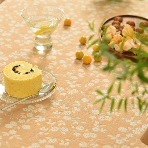 碎花小草莓图案桌布客厅电视柜布艺餐桌布 商品图3