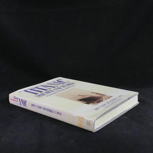 泰坦尼克号的狂欢与悲剧 约千幅插图 精装大16开 商品图1