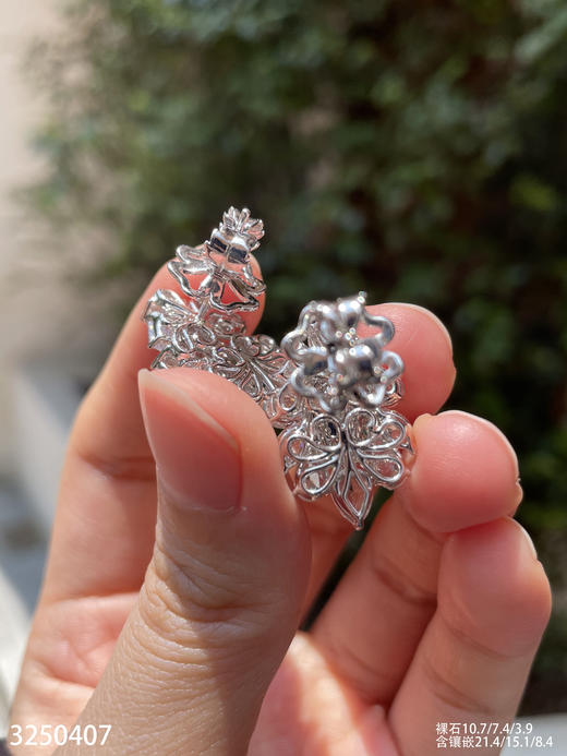 玻璃种阳艳绿蛋面耳钉【3250407】具体价格微信咨询 商品图5