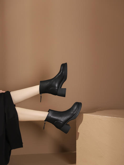 西村名物2023秋季新品法式复古圆头粗跟短靴系带短靴马丁靴X23DS46441 商品图3