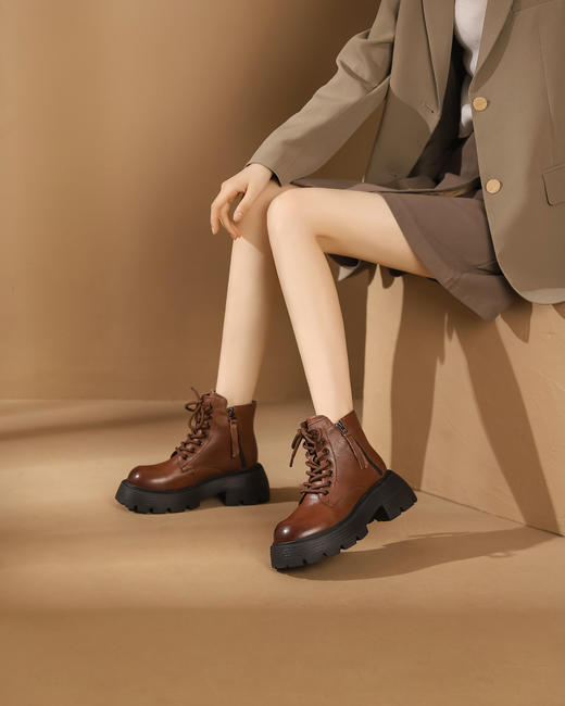 西村名物2023冬季新品厚底增高圆头系带短靴马丁靴X23DS45561 商品图0