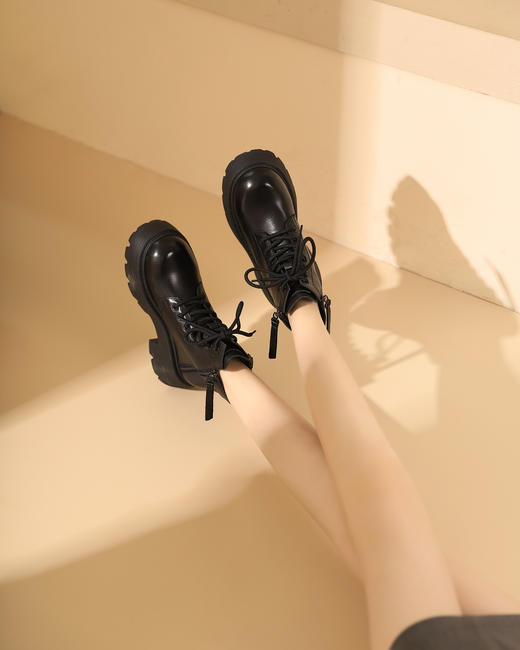 西村名物2023冬季新品厚底增高圆头系带短靴马丁靴X23DS45561 商品图6