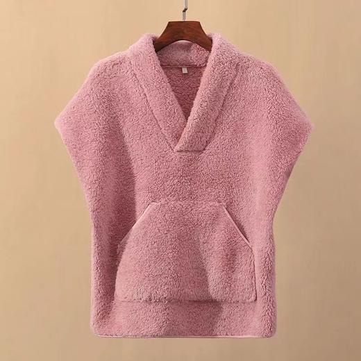 双面珊瑚绒V领坎肩蝙蝠袖马夹保暖上衣冬季新款宽松中老年护肩颈 商品图4