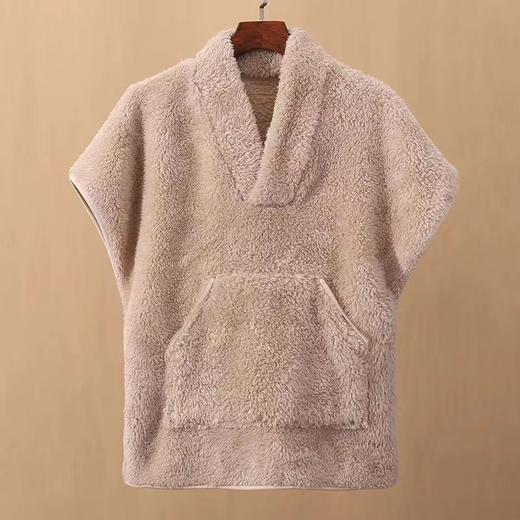 双面珊瑚绒V领坎肩蝙蝠袖马夹保暖上衣冬季新款宽松中老年护肩颈 商品图5