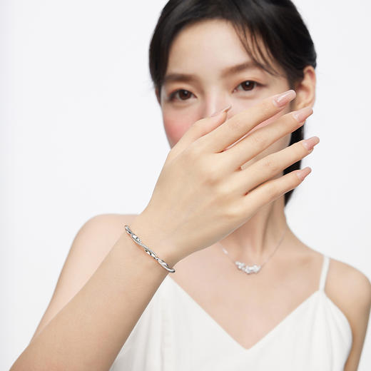 KADER卡蒂罗 满天星手镯 999银 女莫比乌斯环轻奢小众生日礼物送闺蜜送女友 商品图4